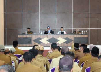 Kumpul OPD Hingga Kades, Plt Bupati Merlan Pertegas Tupoksi Kinerja