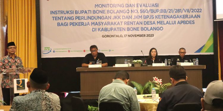 Sekda Minta Camat dan Kades Kawal Program Perlindungan Jamsostek 100 Pekerja Rentan di Setiap Desa