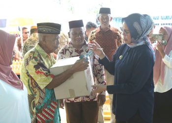 Merlan Apresiasi Mahasiswa Unisan Gorontalo Hasilkan Berbagai Produk UMKM dan TTG di Desa Monano