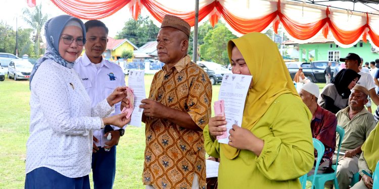 160 KPM di Kecamatan Bone Raya Terima BLT El Nino