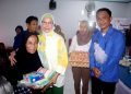 Ratusan Keluarga Miskin di Bone Bolango Terima Bantuan Sembako Gratis