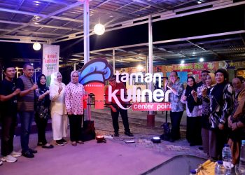 Merlan Resmikan Taman Kuliner Center Point Bone Bolango