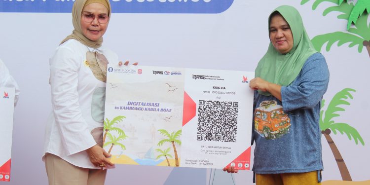 Lewat Digitalisasi To Kambungu Pemkab Bonebol Edukasi Warga Pakai QRIS