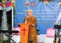 Merlan S. Uloli saat menghadiri Perayaan Natal Umat Nasrani se-Kabupaten Bone Bolango serta Komunitas Oiukumene Polres Bone Bolango di GPDI El-Shaddai Suwawa, Selasa (19/12/2023).
