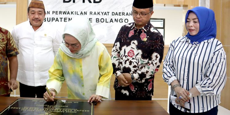 Gedung baru DPRD, Kado HUT ke-21 Bone Bolango