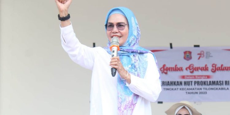 Kunker ke Bone Pesisir, Merlan Gandeng Dua Dokter Spesialis Layani Warga