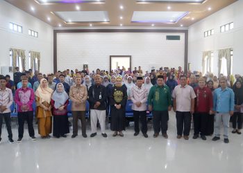 Merlan Dorong Program Satu Desa Satu Sarjana di Bone Bolango