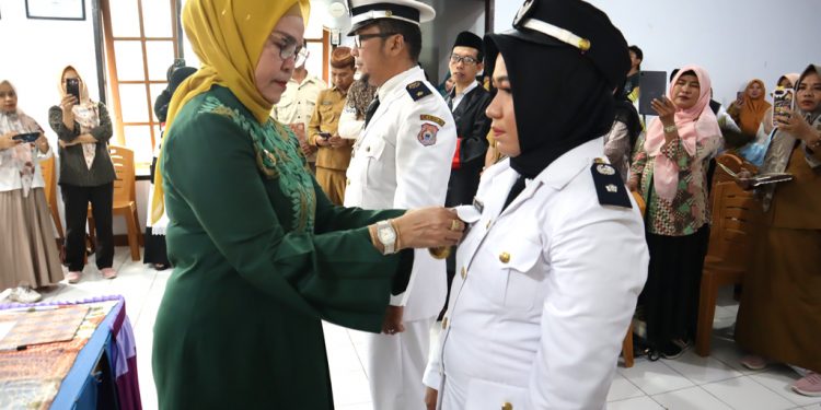 Bupati Lantik Tiga Penjabat Kepala Desa di Kecamatan Botupingge