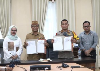 Bupati Serahkan Kendaraan Operasional Pinjam Pakai ke Polres Bone Bolango