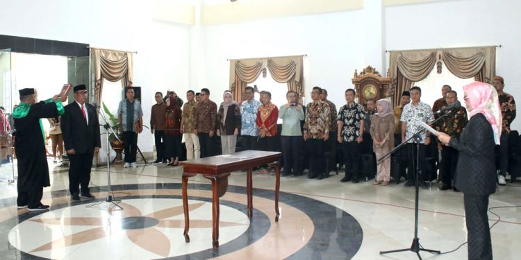 Penjabat Sekda Bone Bolango Diharapkan Bisa Desain Arah Pembangunan Daerah Untuk Pelayanan Masyarakat