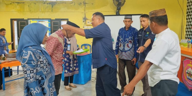 Diskominfo Bone Bolango Asah KIM Desa Monano Olah Konten Informasi dan Promosi Lewat Medsos