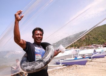 Pesona Hiu Paus dan Dampak Ekonomi Yang Mengikuti