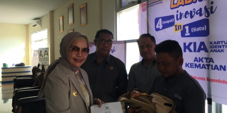 Layanan di RSUD Toto Kabila Makin Paripurna, Pasien Bisa Urus Dokumen Kependudukan Tanpa Ribet