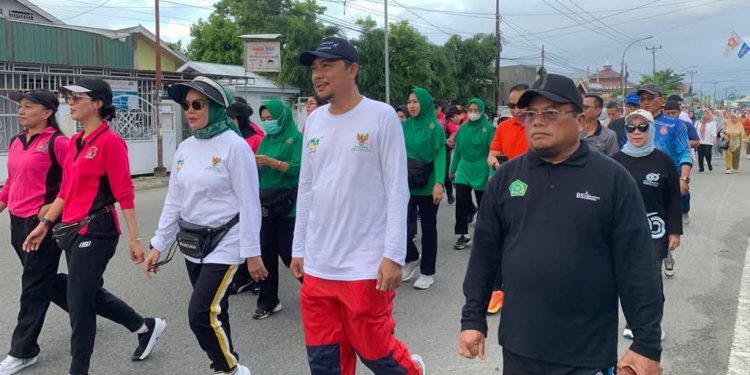 Merlan Jalan Sehat dan Senam Bareng ASN dan Warga