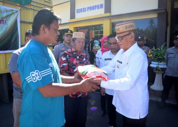 Petani di Bone Bolango Terima Bantuan Benih Jagung 18 Ton