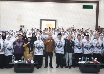 Sekda Bone Bolango Sebut Peran Guru Penting Untuk Pembangunan Peradaban