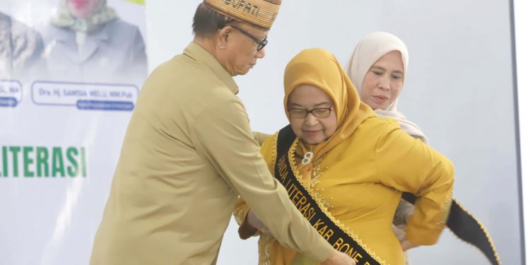 Kukuhkan Bunda Literasi, Bupati Ismet Mile Minta Gerakan Literasi Dimasyarakatkan di Seluruh Bone Bolango