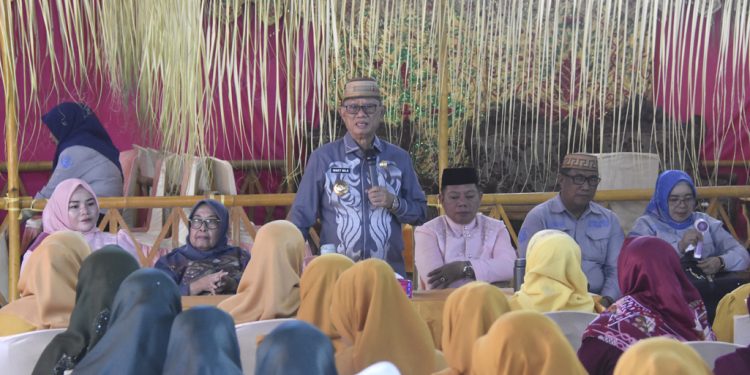 Bupati Ismet Ajak Jajaran Pemerintah Kecamatan Bultim dan Bulsel Satukan Langkah Sejahterakan Rakyat