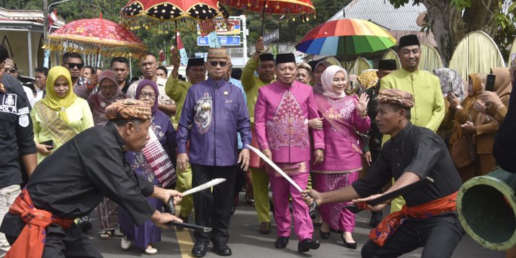 Ismet-Risman Komitmen Bangun Tata Kelola Pemerintahan yang Baik