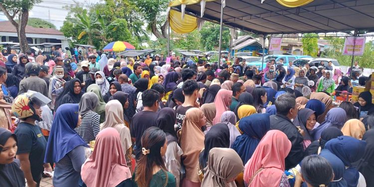 Jaga Stabilitas Harga dan Kendalikan Inflasi, IRIS Sediakan 1.000 Paket Bahan Pokok di Pasar Murah Bersubsidi