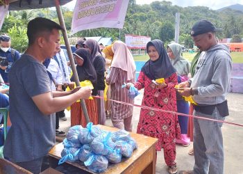 Merasa Terbantu, Warga Kabila Bone Berharap Pasar Murah Bersubsidi Pemkab Bone Bolango Terus Diadakan