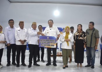 Pemprov Gorontalo Salurkan 869 Paket Bantuan  Tahap Dua untuk UMKM Bone Bolango