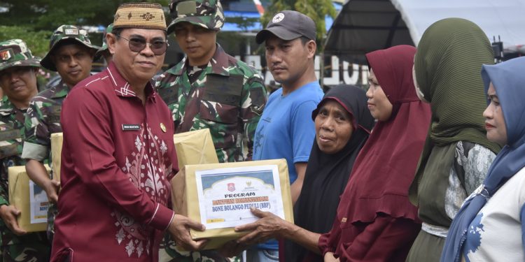 Baznas Bone Bolango Salurkan Bantuan Kemanusiaan Bagi Warga Kurang Mampu
