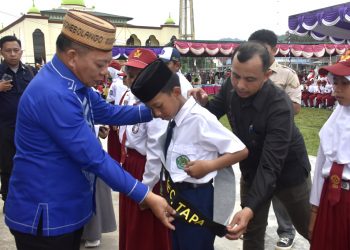 Forum Anak Kecamatan Tapa Dikukuhkan, Wabup Risman Tekankan Peran Anak Sebagai Generasi Emas