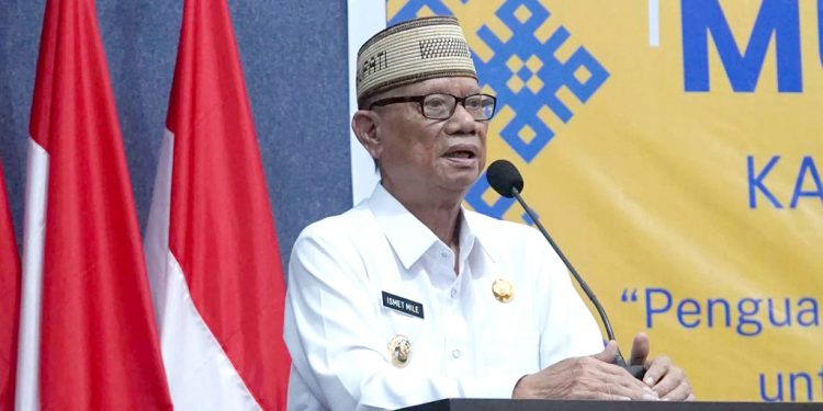 Bupati Ismet Mile : Rangkul Masyarakat, Hindari Tindakan Anarkis