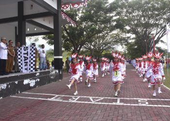 Semangat 80 Tahun Kemerdekaan Bergema di Lomba Gerak Jalan Bone Bolango