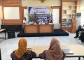 Bupati Ismet Mile saat memberikan sambutan sekaligus membuka kegiatan Workshop Pembelajaran Mendalam (Deep Learning) dan Penilaian Jenjang Pendidikan Anak Usia Dini (PAUD) KB dan SPS se-Kabupaten Bone Bolango Tahun Pelajaran 2025-2026 di Ruang Tilango 2 BPMP Provinsi Gorontalo, Jumat (1/8/2025). (F.Indra/Diskominfo)