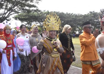 Hari Sumpah Pemuda, ASN Bone Bolango Kompak Pakai Baju Adat Nusantara