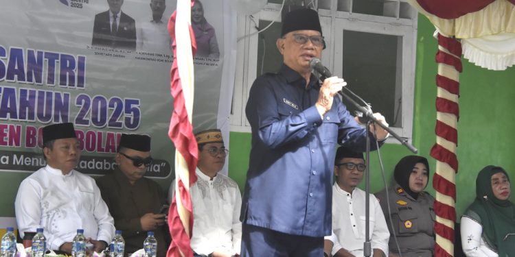Bupati Bone Bolango Serukan Semangat Belajar Al-Qur’an Tanpa Batas di Peringatan Hari Santri 2025