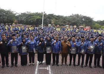 Bupati Ismet Mile Lantik 1.840 PPPK Paruh Waktu, Dorong Reformasi Birokrasi di Bone Bolango