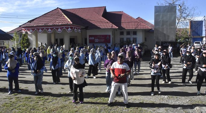 Sederhana, Jalan Sehat dan Senam Aerobik Warnai Peringatan HKN ke-61 di Bone Bolango