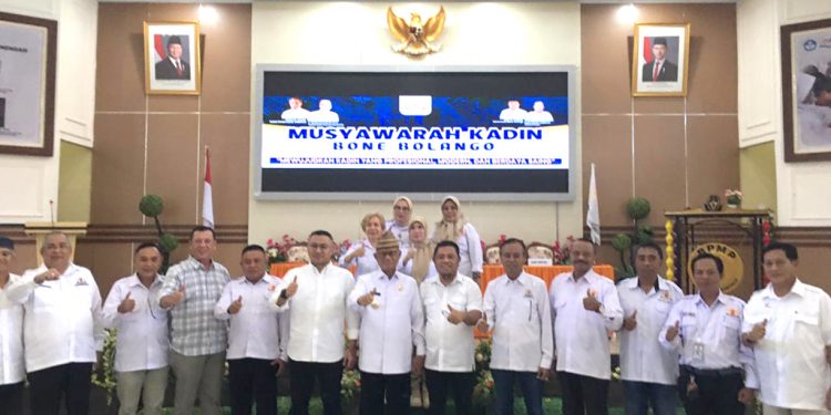 Ismet Mile Sebut Kadin Penggerak Utama Kemajuan Industri Daerah