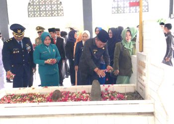 Bupati Ismet Mile Serukan Persatuan dan Keadilan di Momen Hari Pahlawan