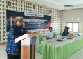 Bupati Ismet Mile saat membuka Pelatihan Peningkatan Kapasitas Pengurus Koperasi Desa Merah Putih (KDKMP) Tahun 2025 di Gedung Koperasi Kartini Kabila, Senin (1/12/2025). (F.Indra/Diskominfo)