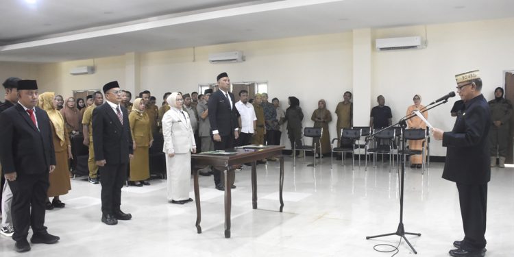 Empat Pejabat Bone Bolango Resmi Dilantik, Ismet Mile Ingatkan Etika dan Akuntabilitas
