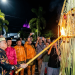 Bupati Ismet Mile saat menyalakan lampu botol pada perayaan Tumbilotohe di Kabupaten Bone Bolango, Senin (16/3/2026) malam. (F.Indra/Diskominfo)