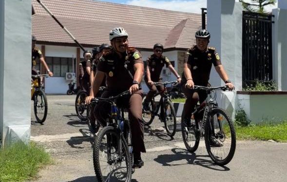 Kejari Bone Bolango Hadirkan Pelayanan Hukum Keliling Berbasis Sepeda, Dorong Efisiensi Energi