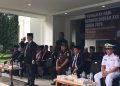 Bupati Ismet Mile saat menjadi Inspektur Upacara Peringatan Hari Otonomi Daerah ke-30 tingkat Kabupaten Bone Bolango yang digelar di Halaman Kantor Bupati, Senin (27/4/2026). (F.Indra/Diskominfo)