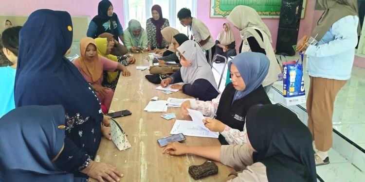 Gara-Gara Diskon Iuran Setengah Harga, Ratusan Warga Botutonuo Serbu Program Jaksa Pelindung Pekerja