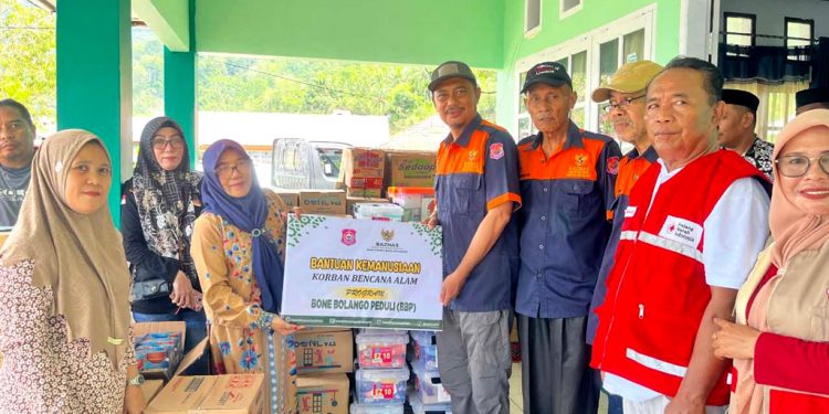 BAZNAS Bone Bolango Salurkan Bantuan Kemanusiaan Kepada Korban Banjir di Kecamatan Bone