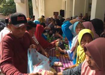 Ratusan warga memadati BPU Tapa, Kamis (21/5/2026), sejak pagi hari. Mereka berburu kebutuhan pokok dengan harga terjangkau dalam Gerakan Pangan Murah (GPM) yang digelar Pemerintah Kabupaten Bone Bolango jelang Hari Raya Iduladha