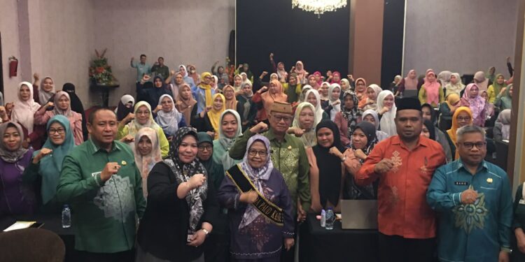 Coaching Clinic Penyusunan SPMI Berdasarkan Rapor Pendidikan Jenjang TK Tahun 2026 yang digelar di Grand Q Hotel, Kota Gorontalo, Kamis (6/8/2026). (F.Indra/Diskominfo)