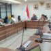 Asisten II Bidang Ekonomi, Pembangunan dan Sumber Daya Alam Setda Kabupaten Bone Bolango, Yusbar Ismail, bersama Kepala Bappeda Litbang Bone Bolango, Sri Mulyani Lalijo, dan jajaran saat melakukan kunjungan kerja di Kantor BRIN, Rabu (12/8/2026). (F. Istimewa)