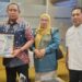 Asisten II Bidang Ekonomi, Pembangunan dan Sumber Daya Alam Setda Kabupaten Bone Bolango, Yusbar Ismail, bersama Kepala Bappeda Litbang Bone Bolango, Sri Mulyani Lalijo, dan jajaran saat melakukan kunjungan kerja di Kementerian Kehutanan Republik Indonesia, Rabu (12/8/2026). (F.Istimewa)