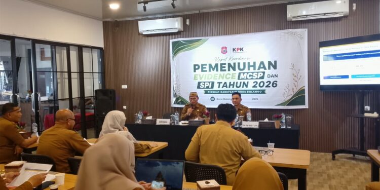 Sekda Iwan Mustapa saat menghadiri Rapat Koordinasi Pemenuhan Evidence MCSP dan SPI 2026 di Naffil Cafe dan Resto, Senin (7/9/2026). (F.Indra/Diskominfo)