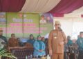 Bupati Ismet Mile saat memberikan sambutan pada pelantikan Pengurus Dasawisma se-Kecamatan Bulango Selatan, Selasa (8/9/2026). (F.Onal/Prokopim)